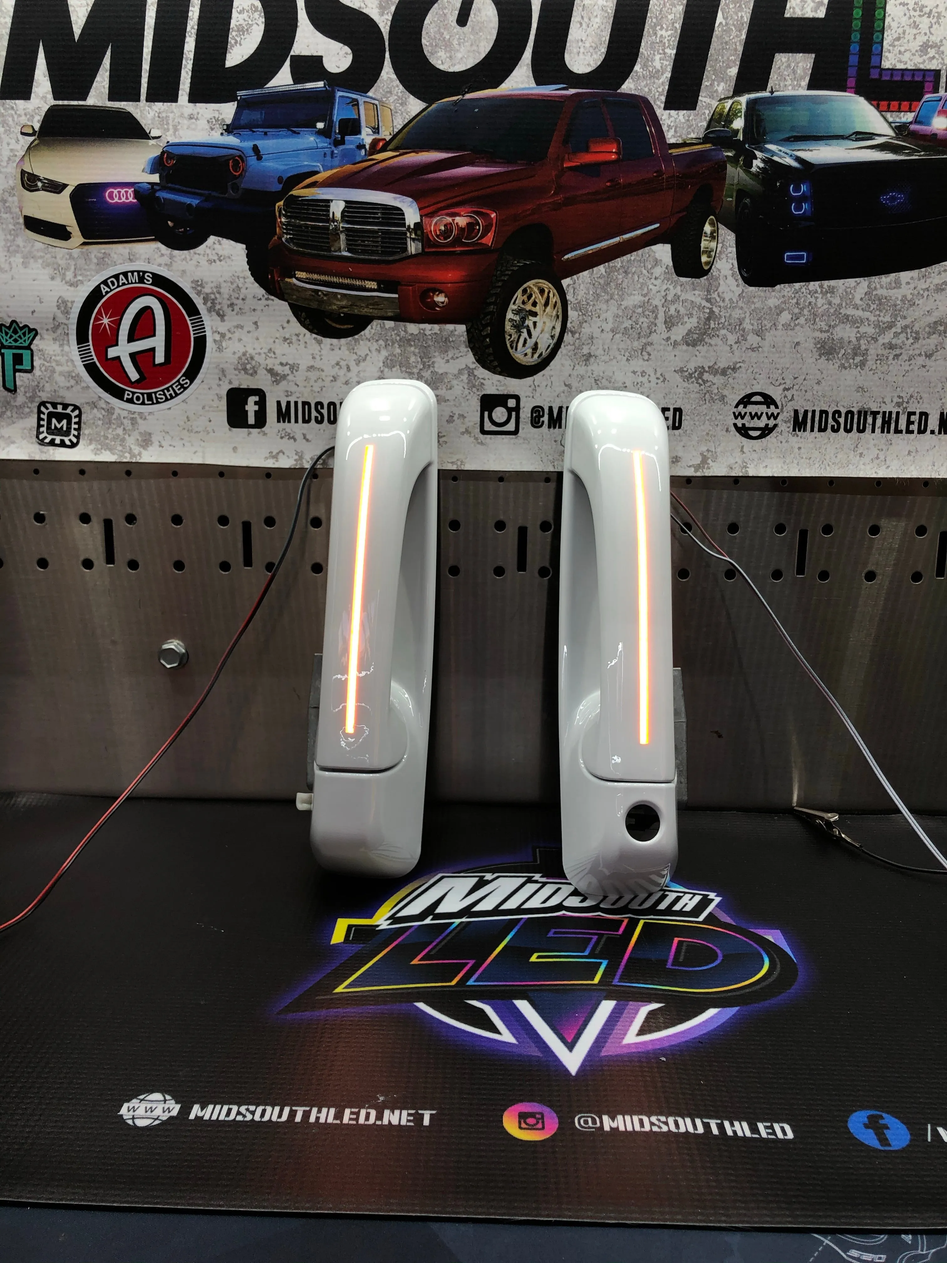 2009-18 Ram 4th Gen LED Colormatched Door Handles