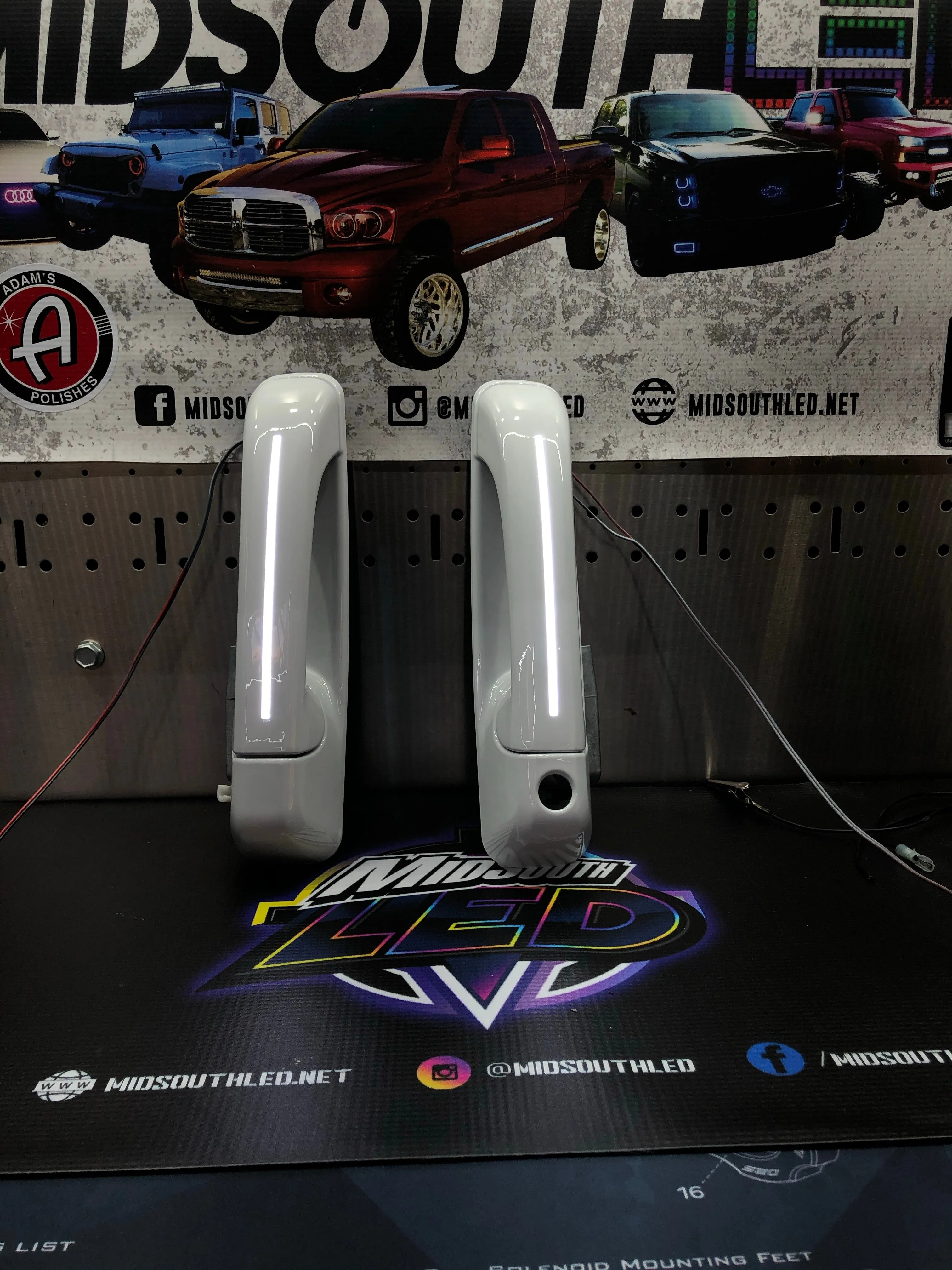 2009-18 Ram 4th Gen LED Colormatched Door Handles