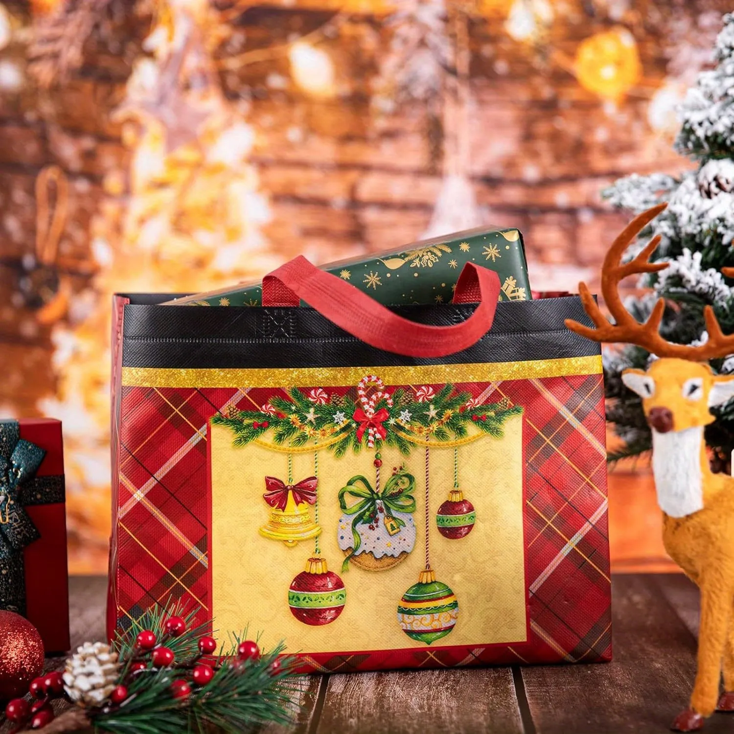 8pcs/12pcs Reusable Non-Woven Christmas Gift Tote Bags with Handles - Large, Waterproof, Lightweight, Multipurpose Plaid Festive Party Favor Bags, Holiday Goodie Bags with Christmas Designs