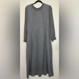 Apaim Ports Gray Long Sleeve Midi Dress Size 10 Wool Blend Floral Trim Modest