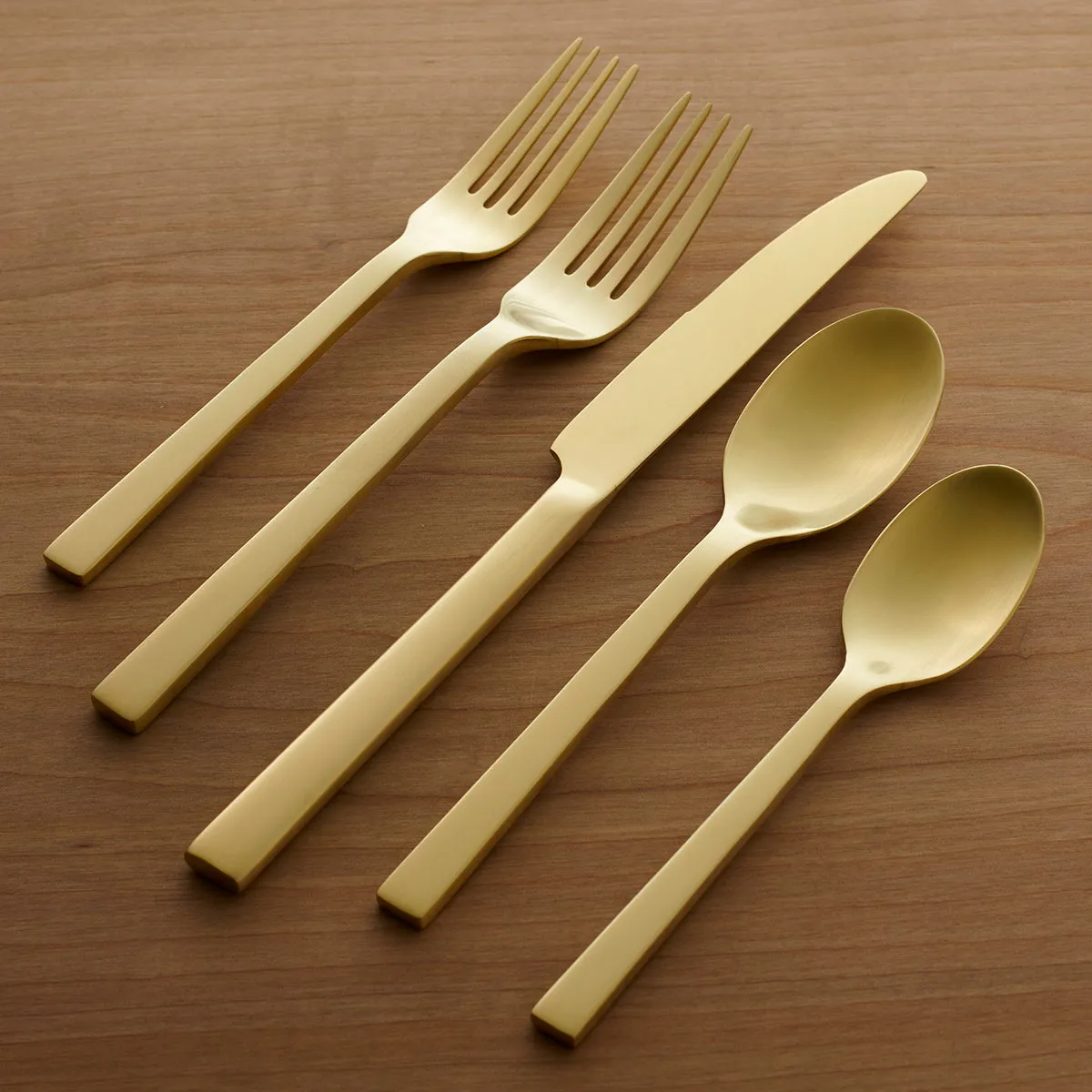 Chef's Table Champagne 20 Piece Everyday Set