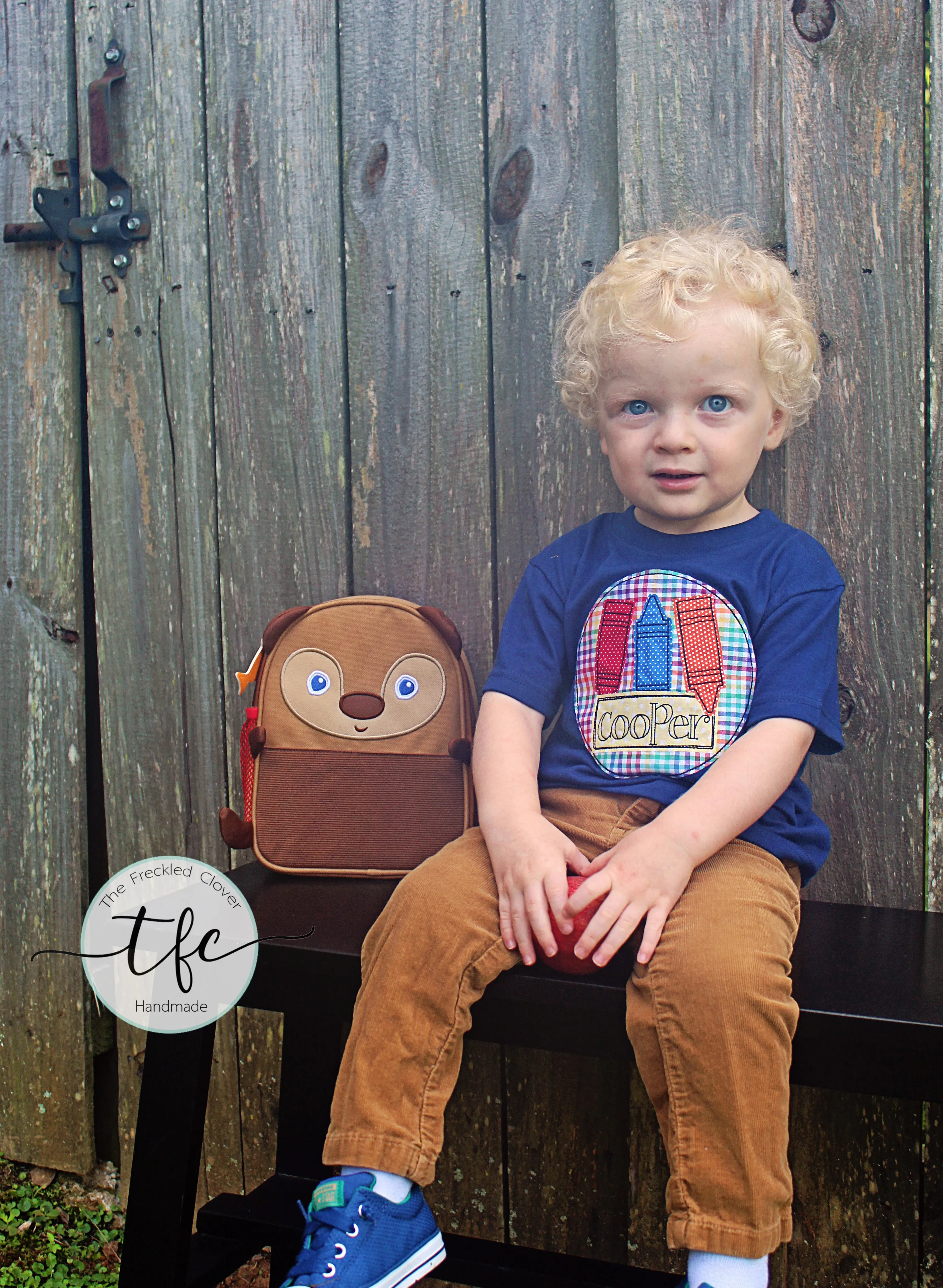 {Crayon Trio} applique tee