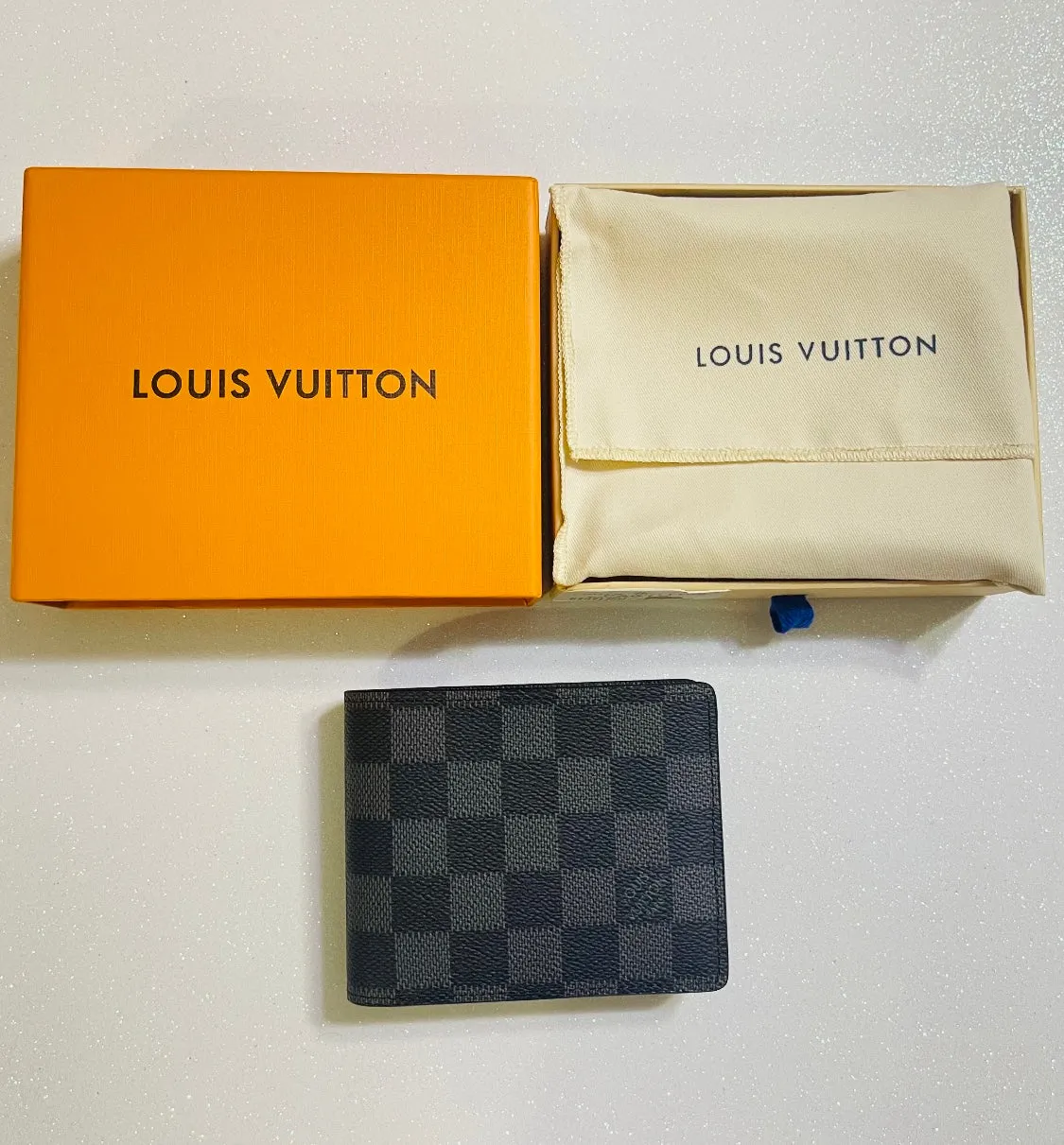 Damier Graphite Multiple Wallet