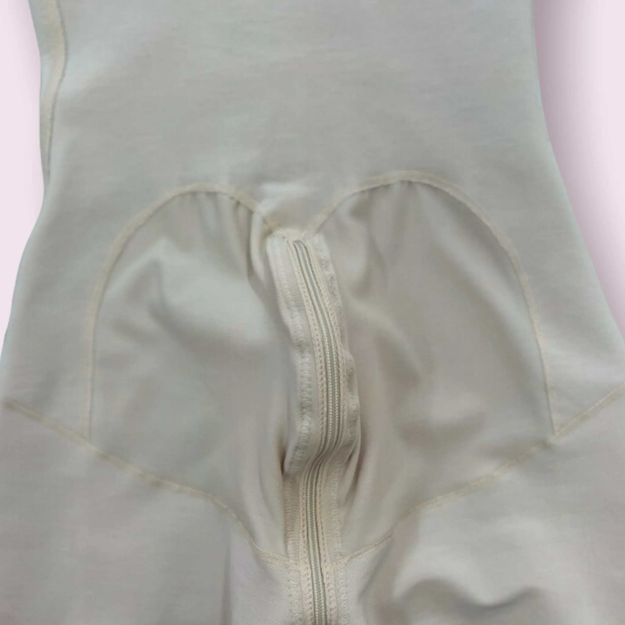 (FINAL SALE) FB1001 FAJA SHORT WITH HOOKS AND ZIPPER
