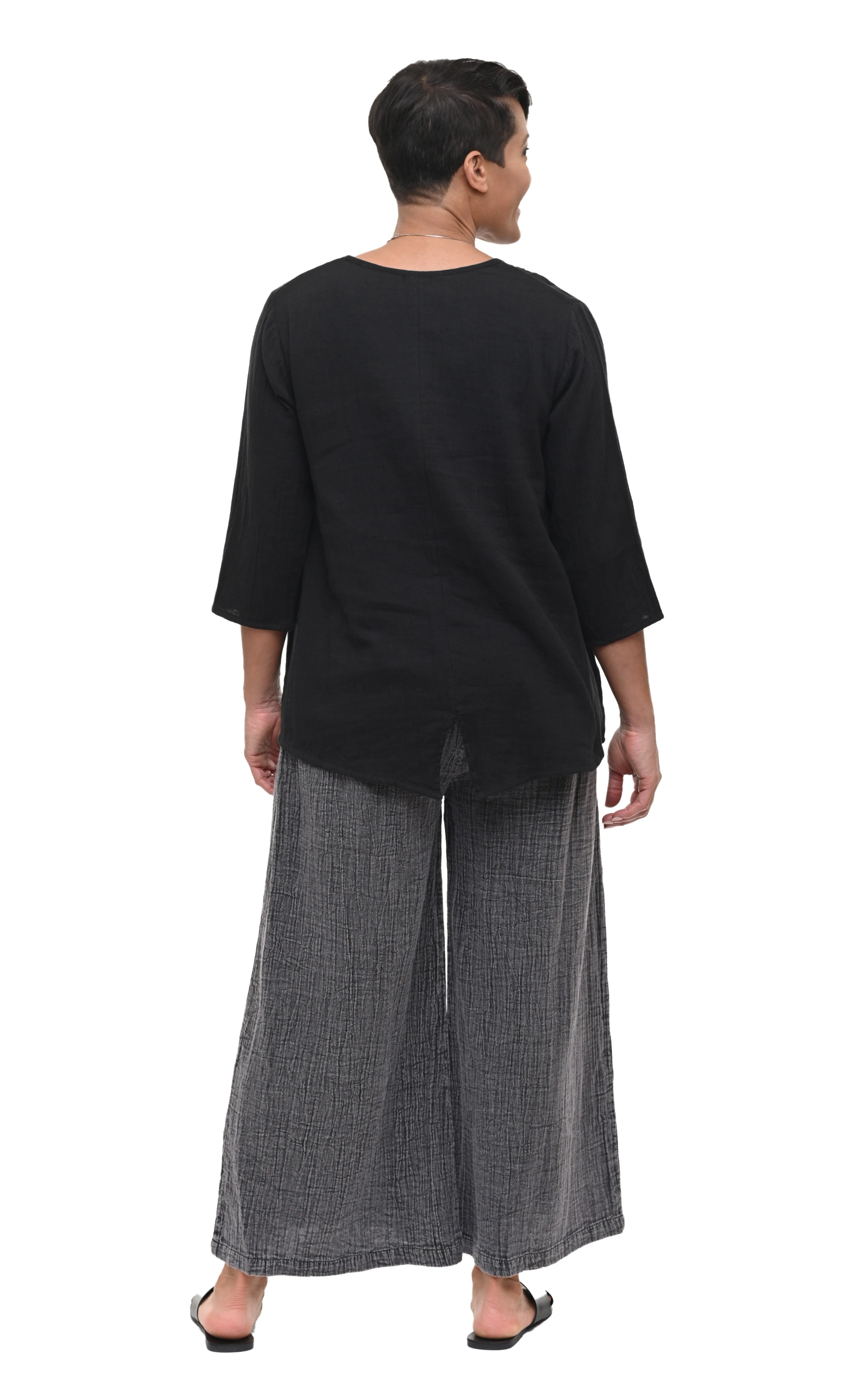 FINAL SALE VCG18 Carly Pullover Top in Black*