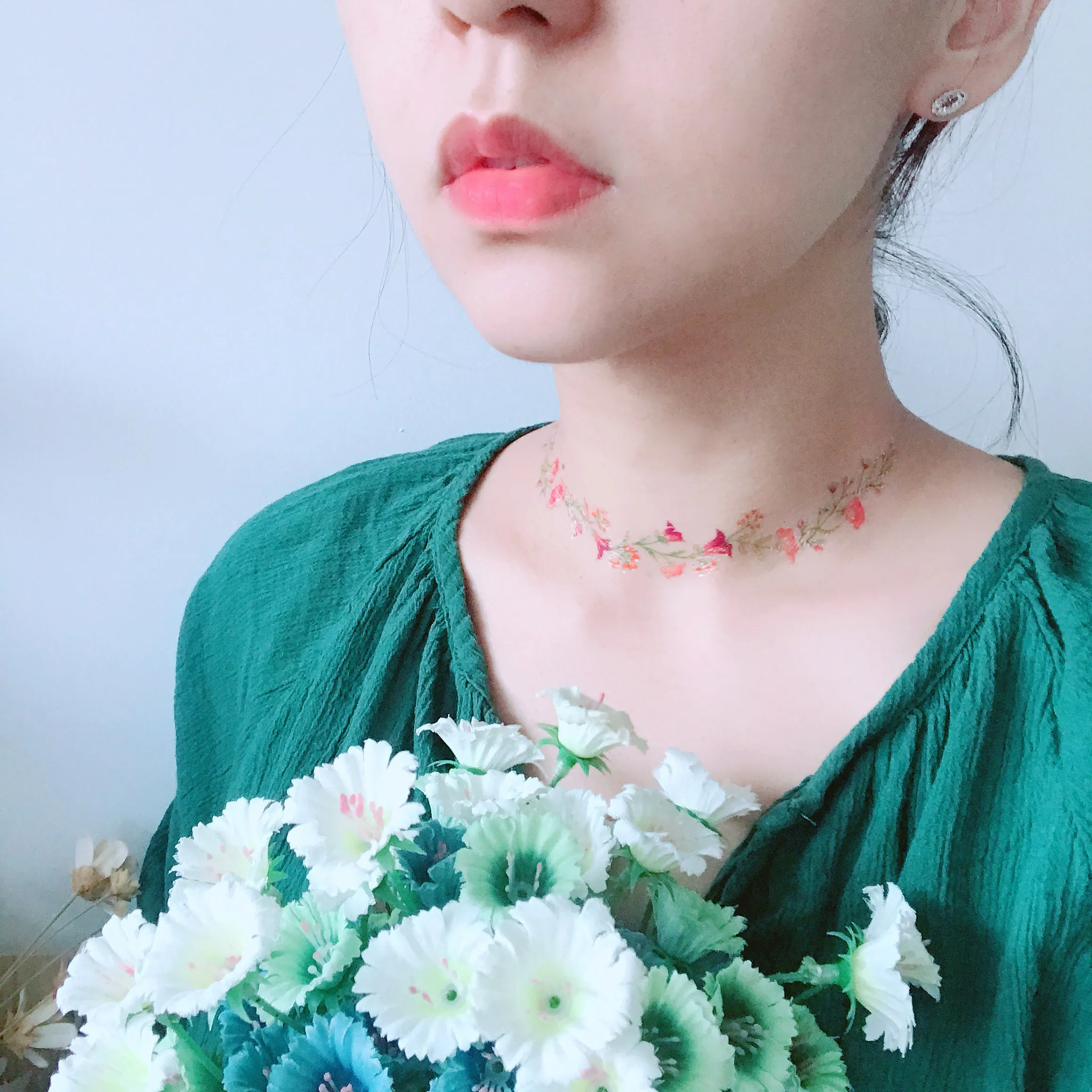 Flower Chain Metallic Temporary Tattoo