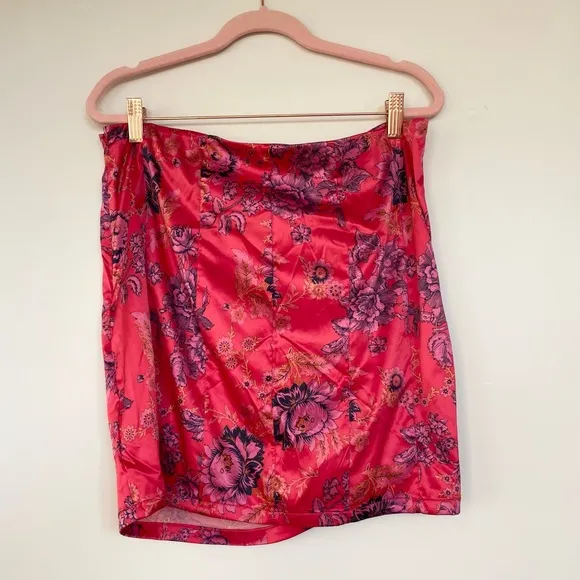 Free People Mini Skirt Pink Avas Floral Printed  Size US 14