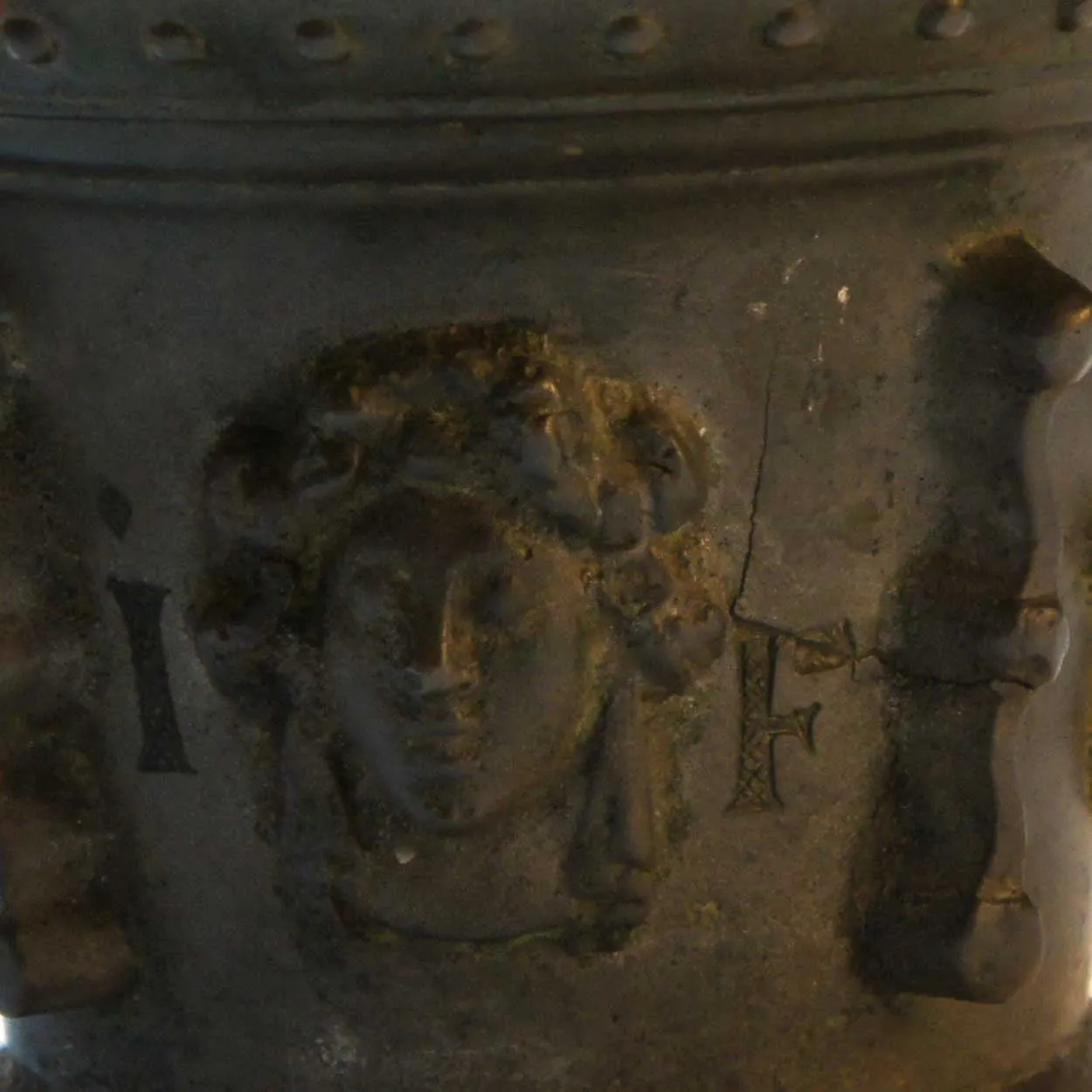 French Late Renaissance Bronze Mortar and Pestle
