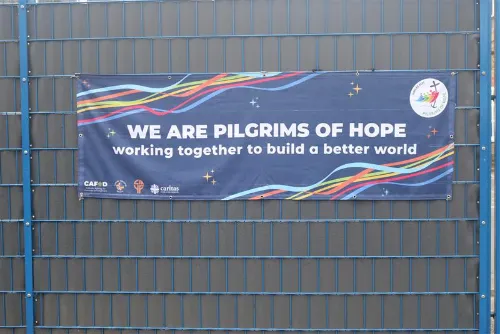 Jubilee for schools: Pilgrims of Hope outdoor banner