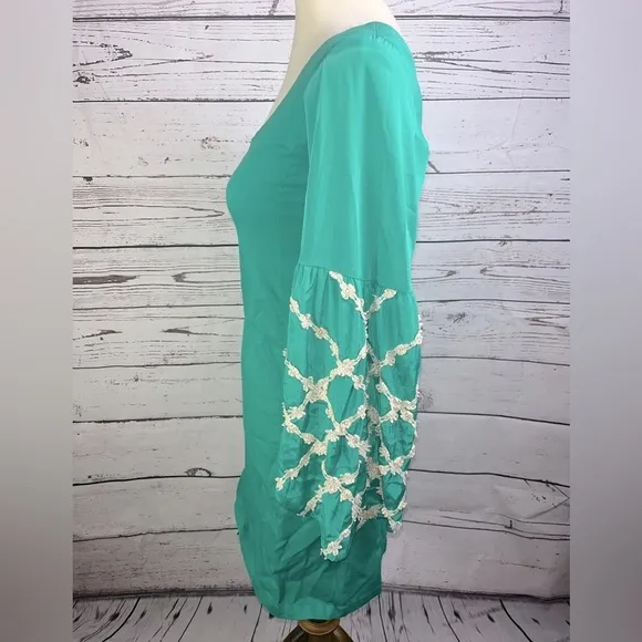 Judith March Green Bell Sleeve Mini Dress