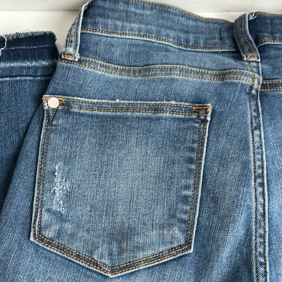 Judy Blue Sharon High Rise Released Hem Skinny blue jean zip closure