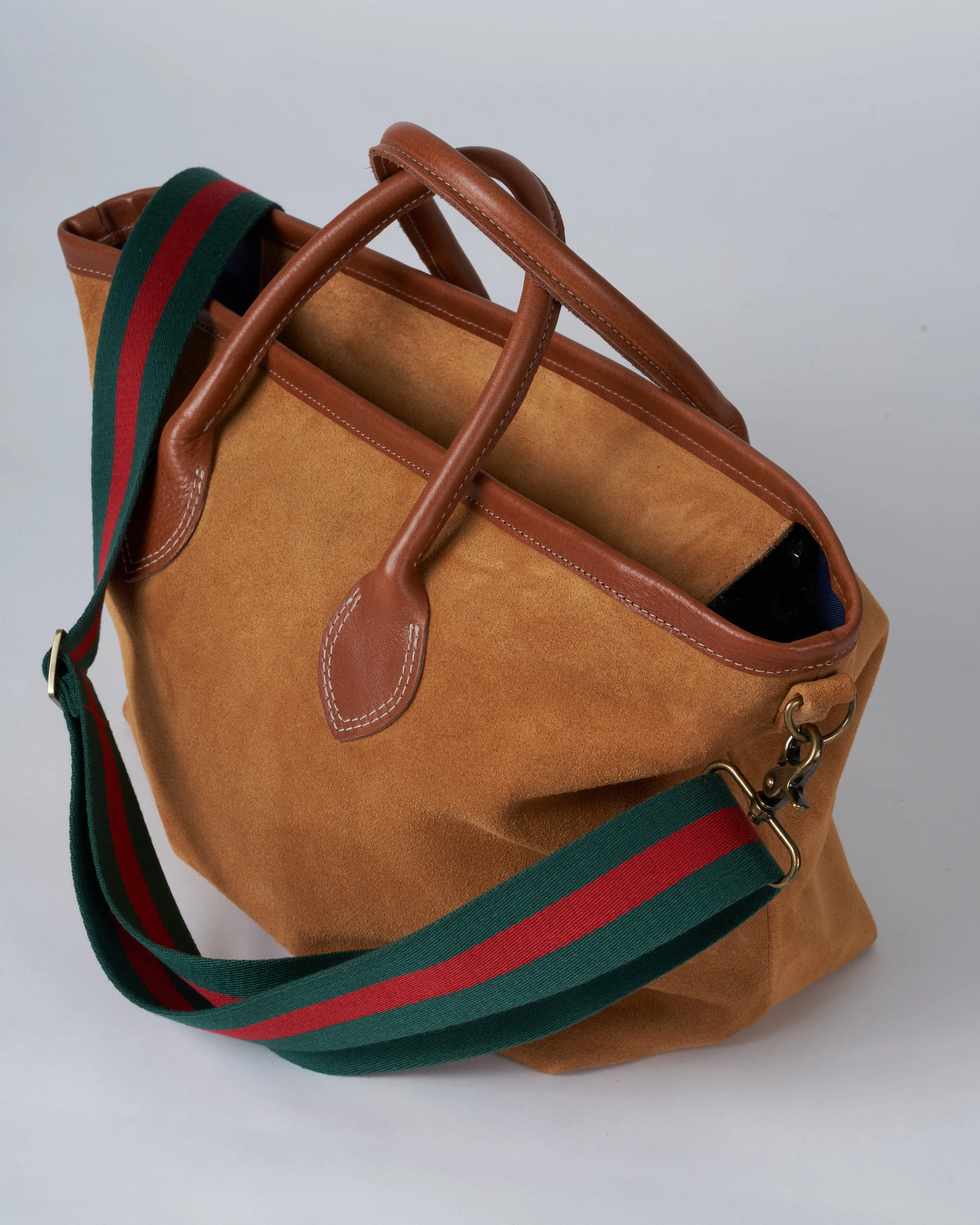 lil easy saddle bag - caramel with green and red web straps