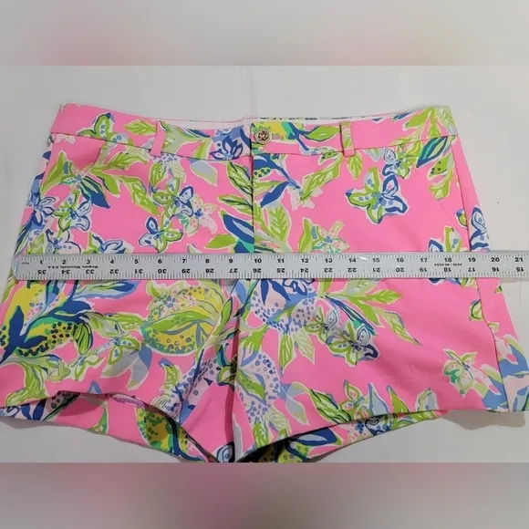 LILLY PULITZER CALLAHAN MULTI SQUEEZE THE DAY Women's Size 12 Floral Short