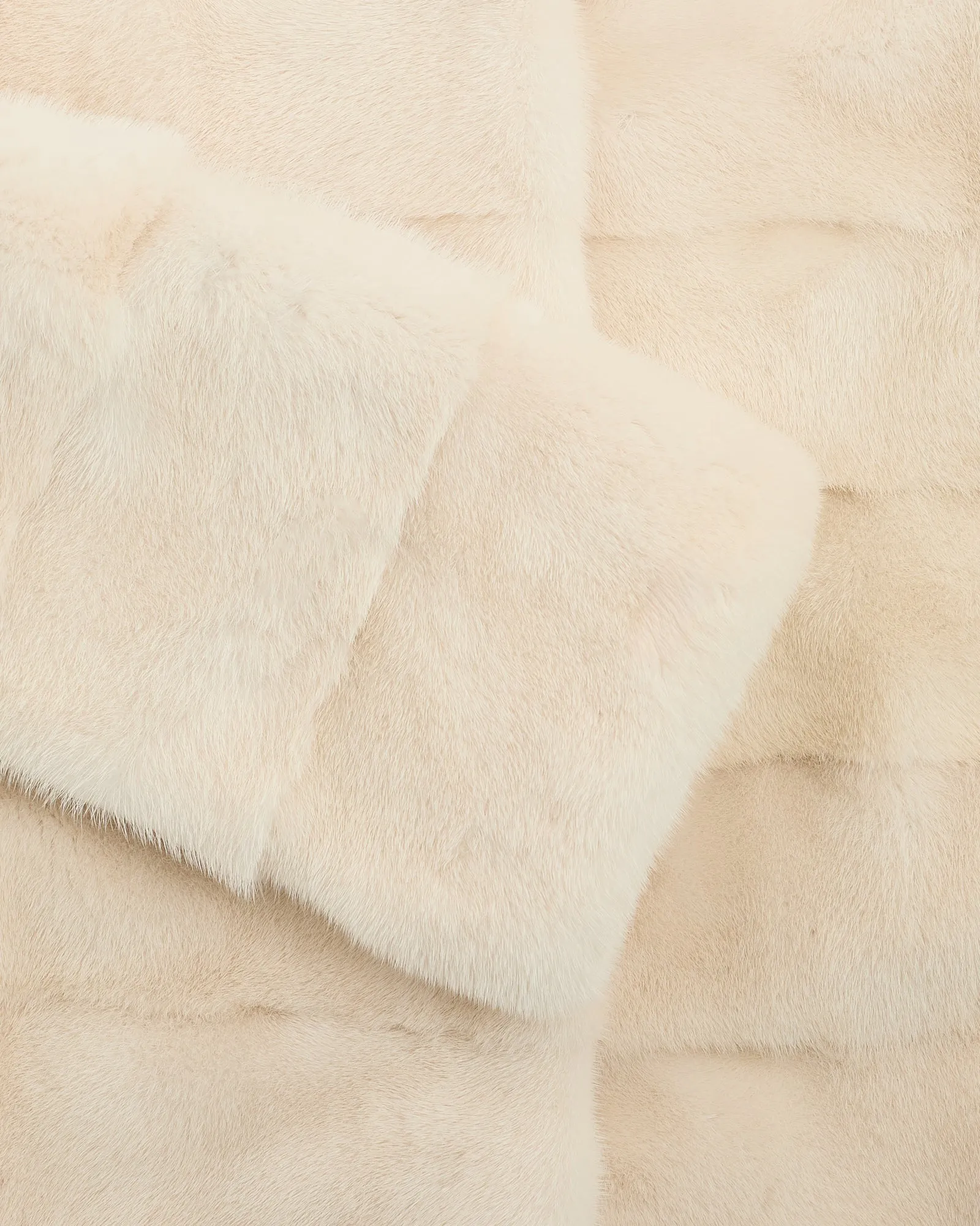 Long mink jacket with collar