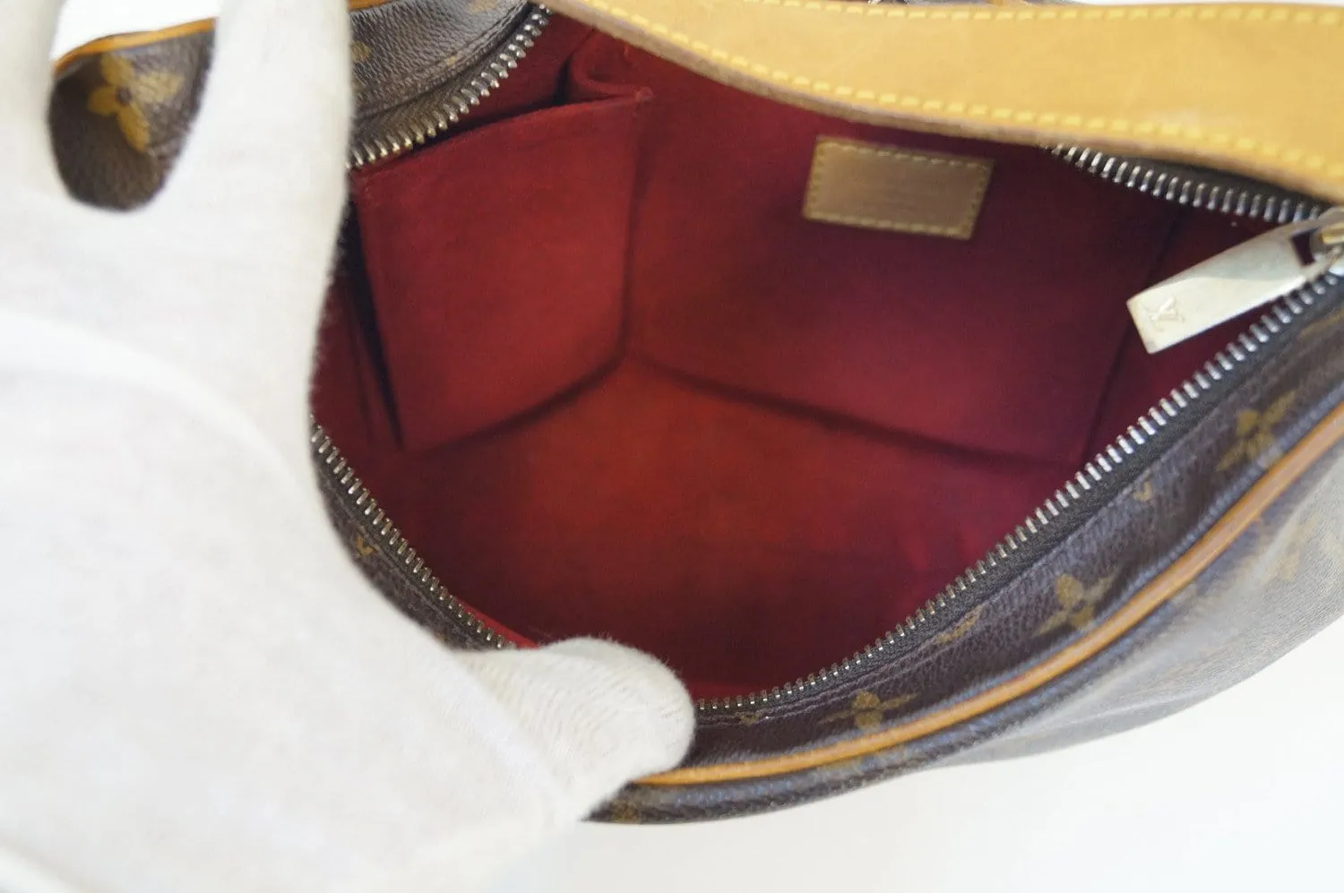 LOUIS VUITTON Monogram Croissant MM Shoulder Bag