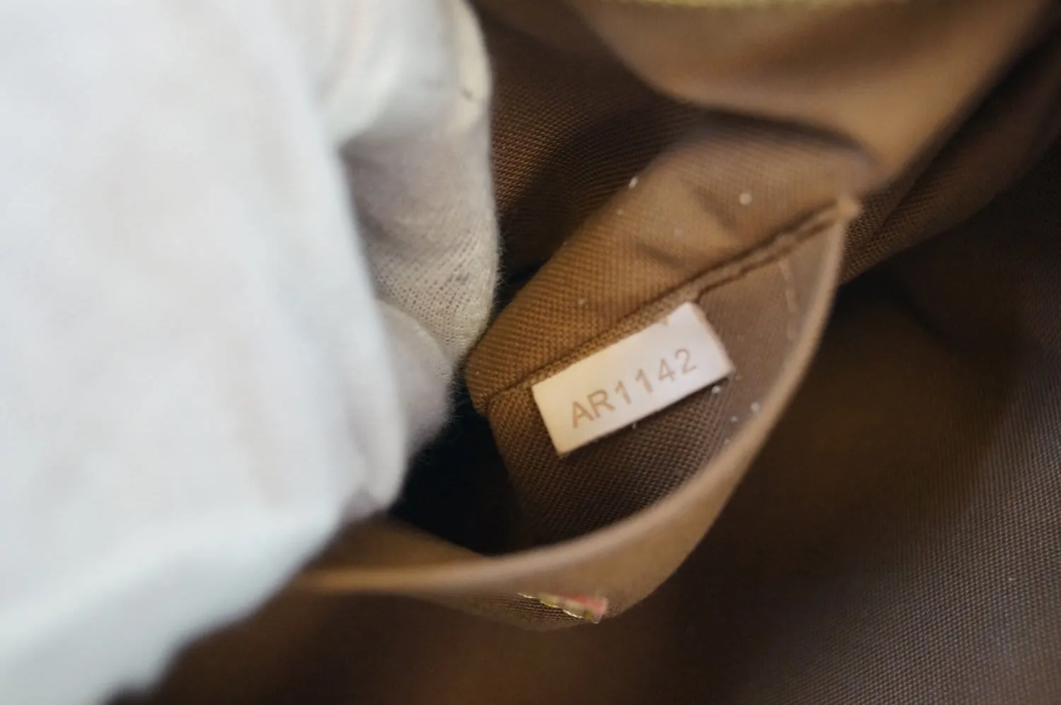 LOUIS VUITTON Monogram Thames PM Shoulder Bag