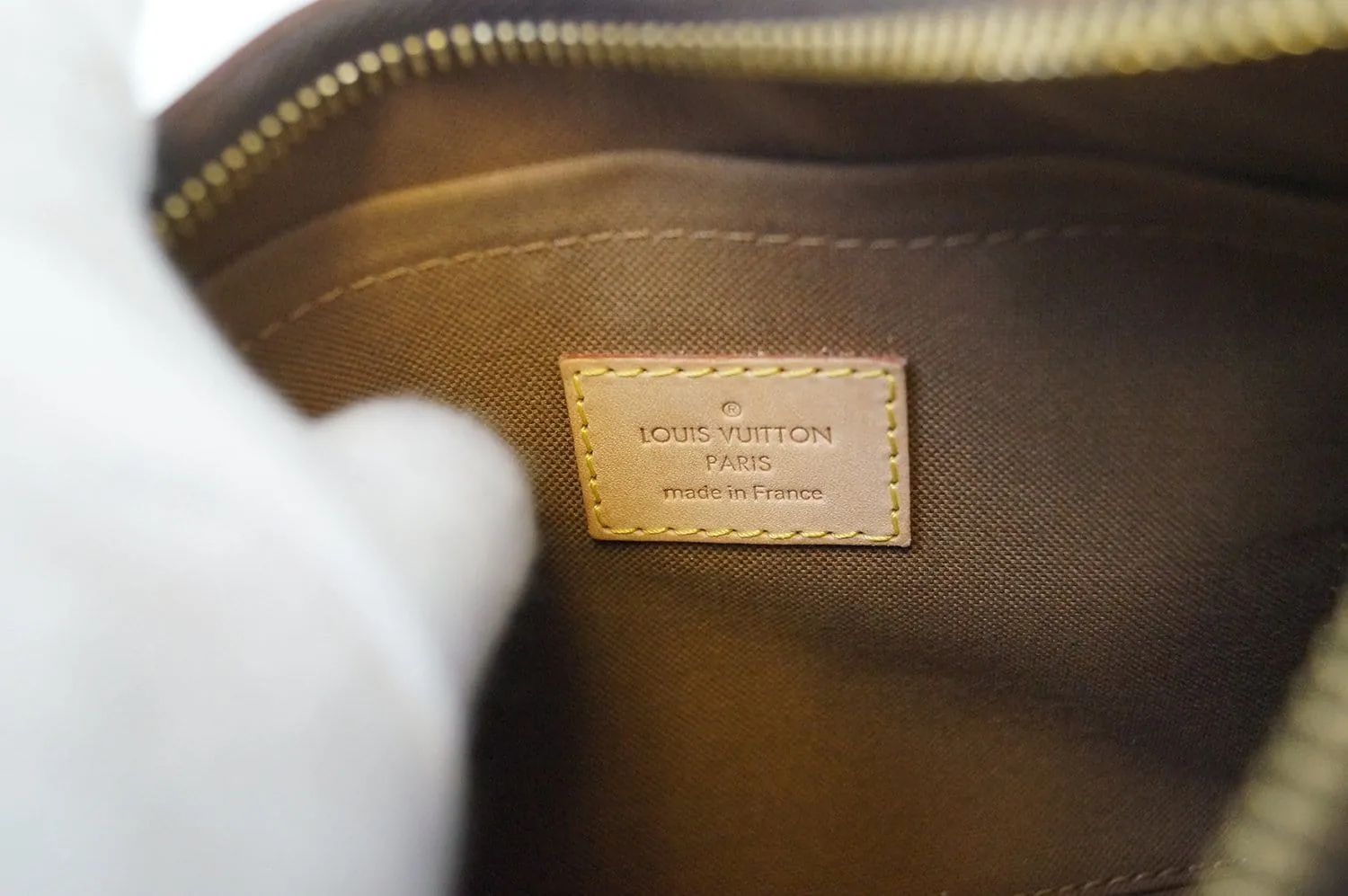 LOUIS VUITTON Monogram Thames PM Shoulder Bag