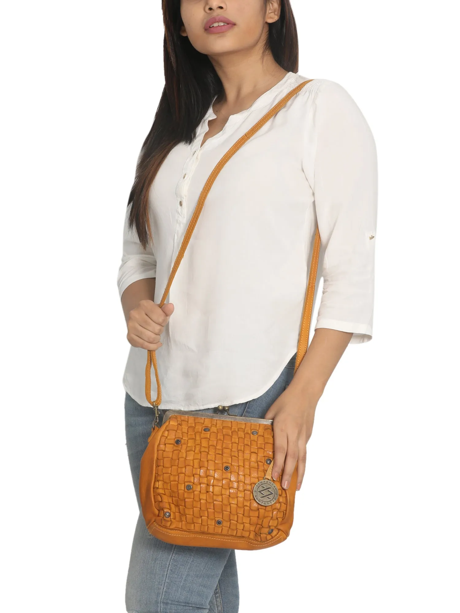 Madame - The Slingbag