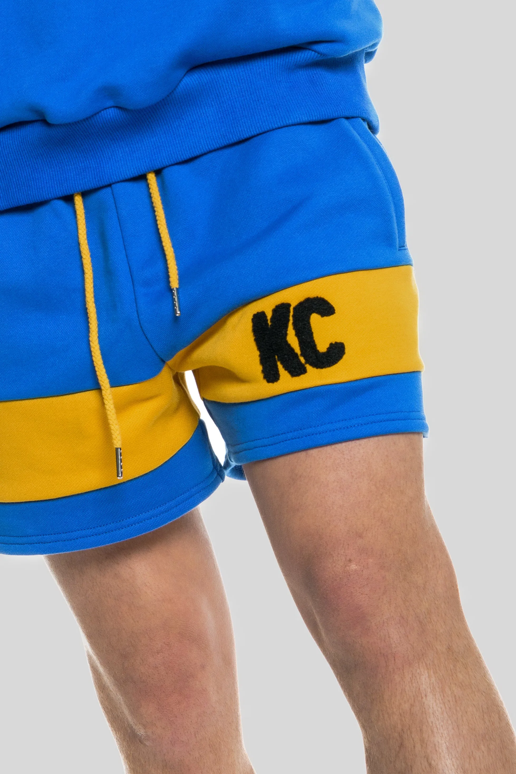 MOON ROCKS SWEATSHORT