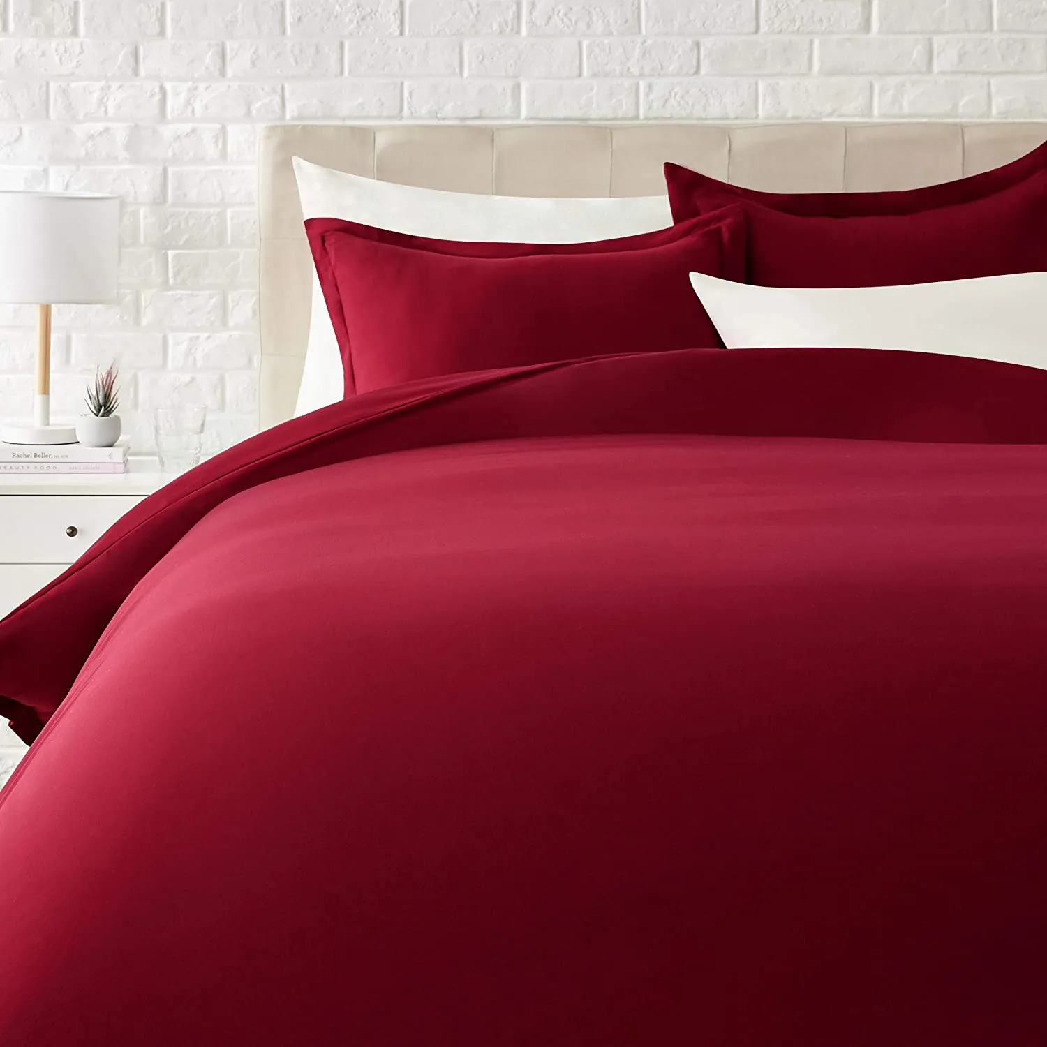 New AmazonBasics Light-Weight Microfiber Duvet Cover Set with Zipper Closure - Full/Queen, Burgundy! Wrinkle & Fade Resistant