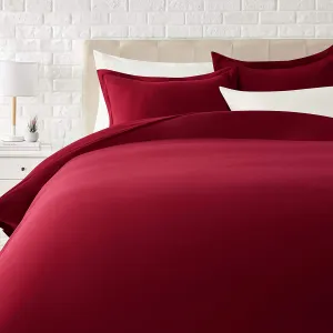 New AmazonBasics Light-Weight Microfiber Duvet Cover Set with Zipper Closure - Full/Queen, Burgundy! Wrinkle & Fade Resistant