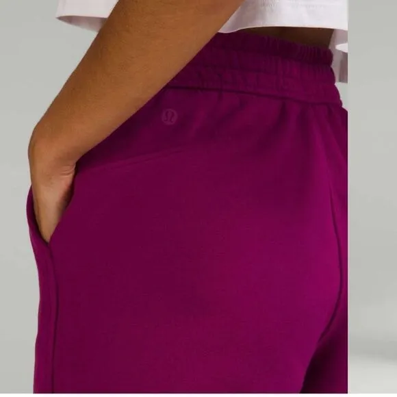 NWT New LULULEMON Loungeful High-Rise Short 7&quot;Magenta Purple MGPR 8