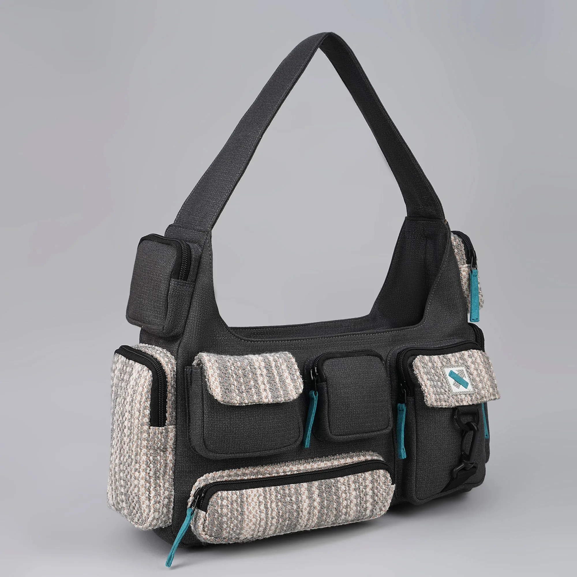 POCKET CLUSTER 243.155 SHOULDER BAG