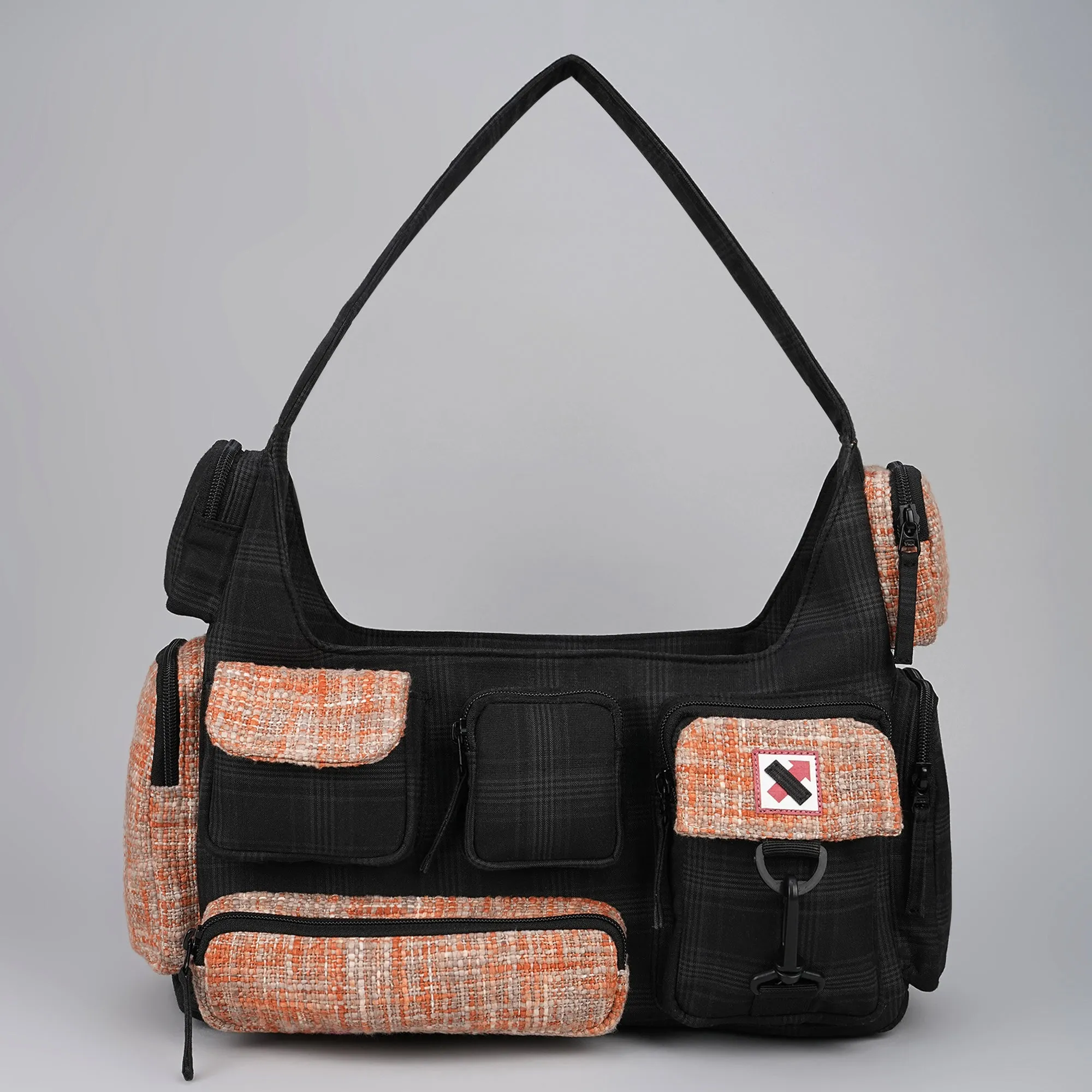POCKET CLUSTER 243.158 SHOULDER BAG