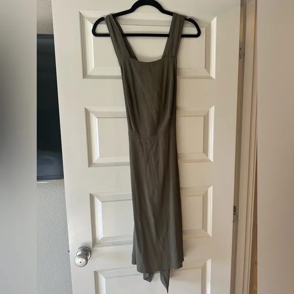Reformation Square Neck Low back Crepe Midi Dress in Olive Green