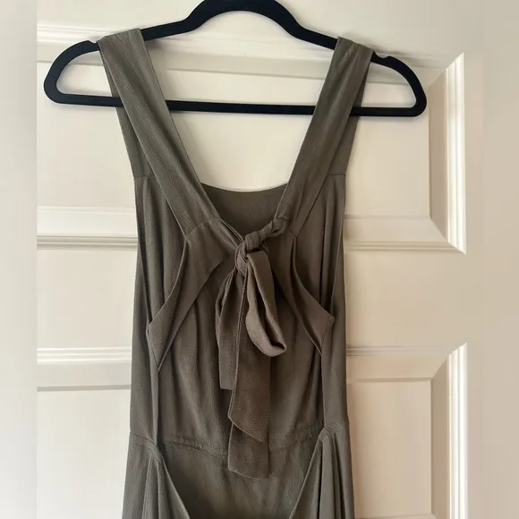 Reformation Square Neck Low back Crepe Midi Dress in Olive Green