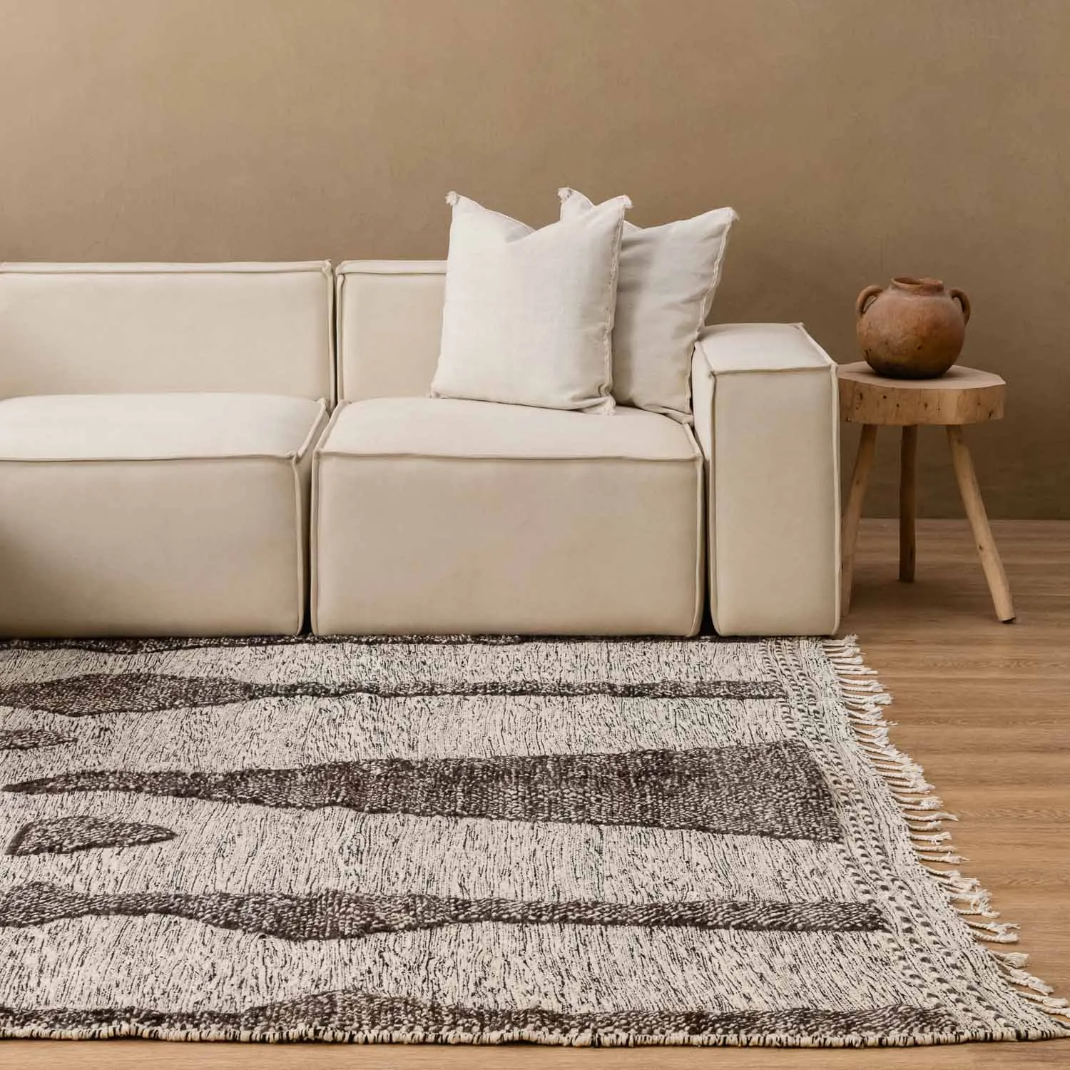 Sabrina - taznakht kilim rug