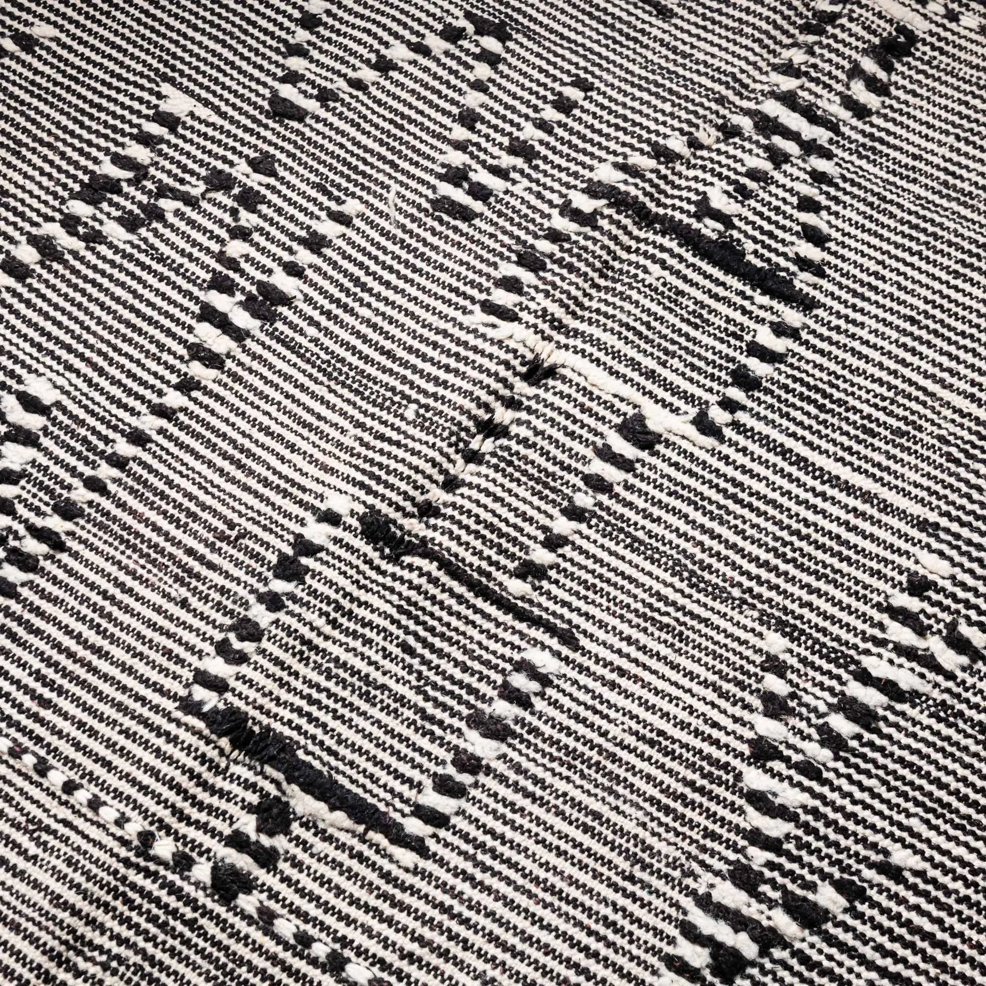 Sadghiyan - taznakht kilim rug