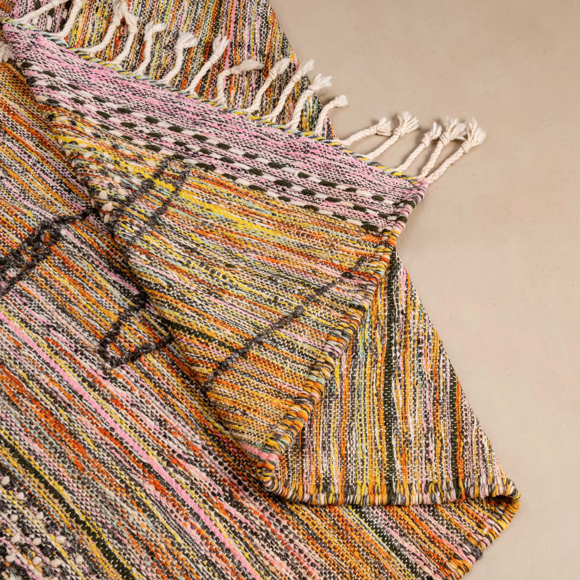 Sayyida - taznakht kilim rug