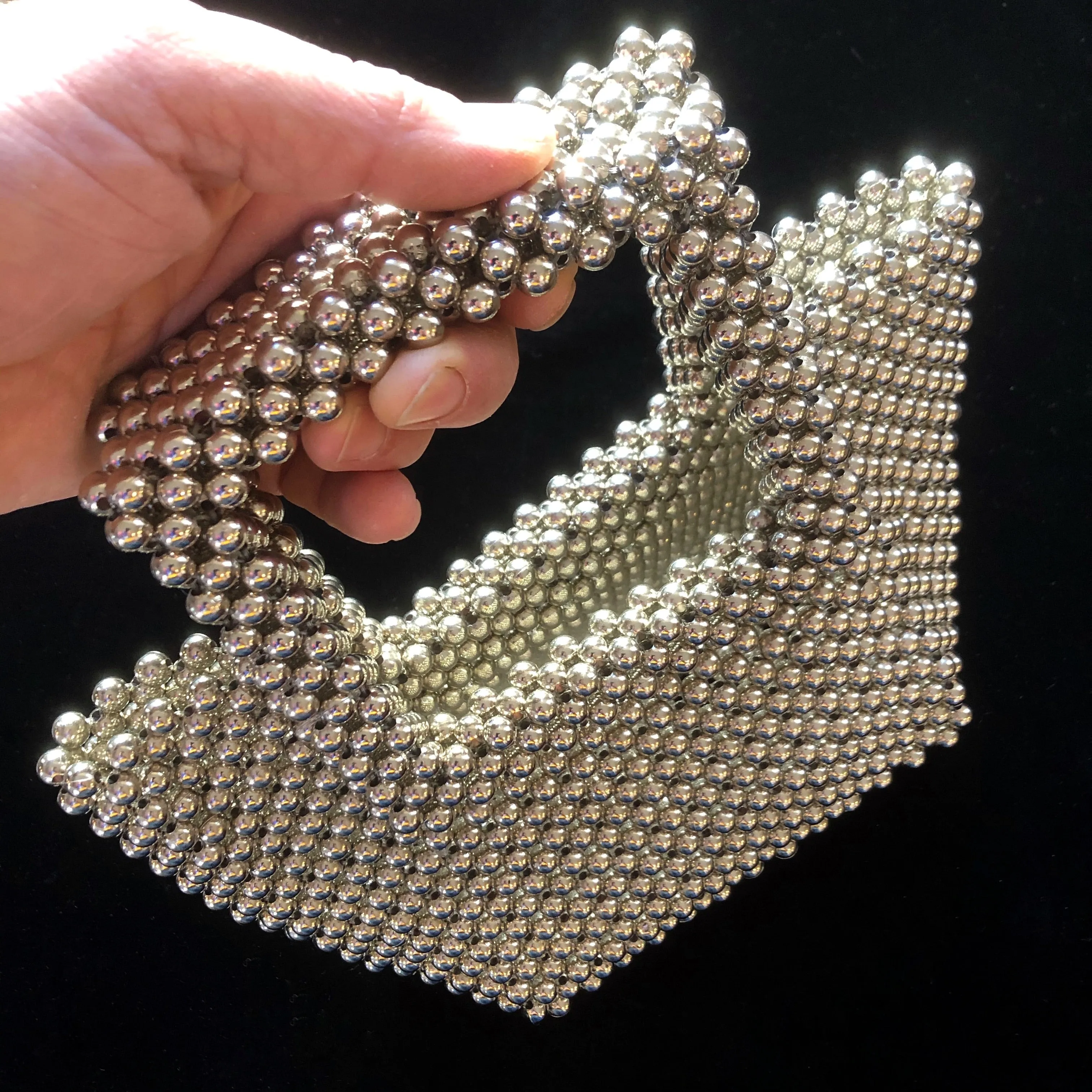 SILVER BEADED BAG WITH SQUARE HANDLE