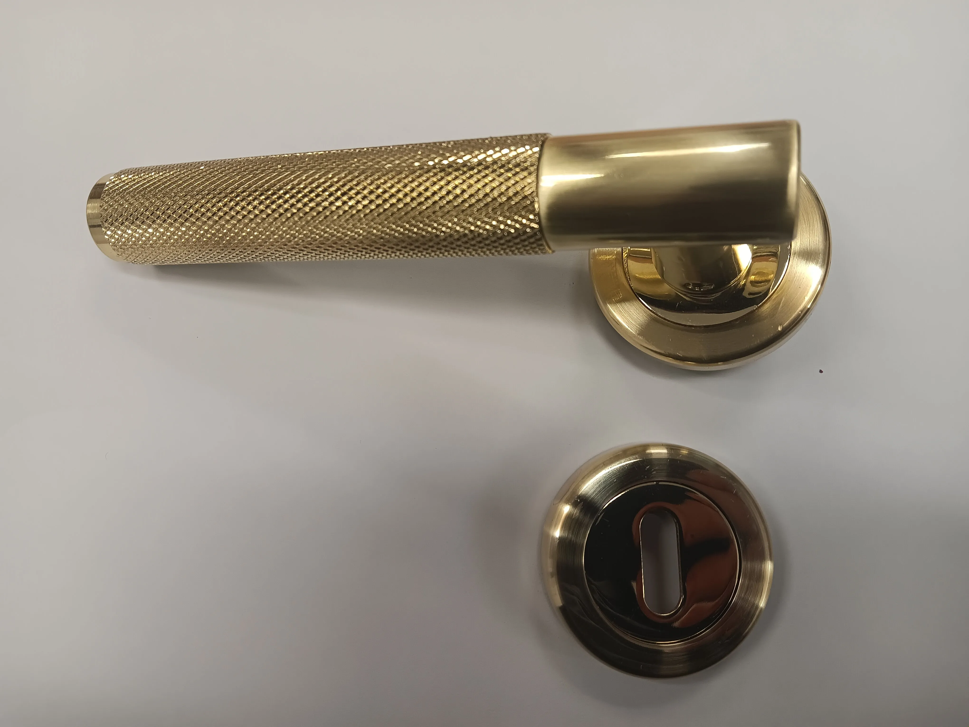Sonnato Milan Satin Brass Handle Lever on Rose