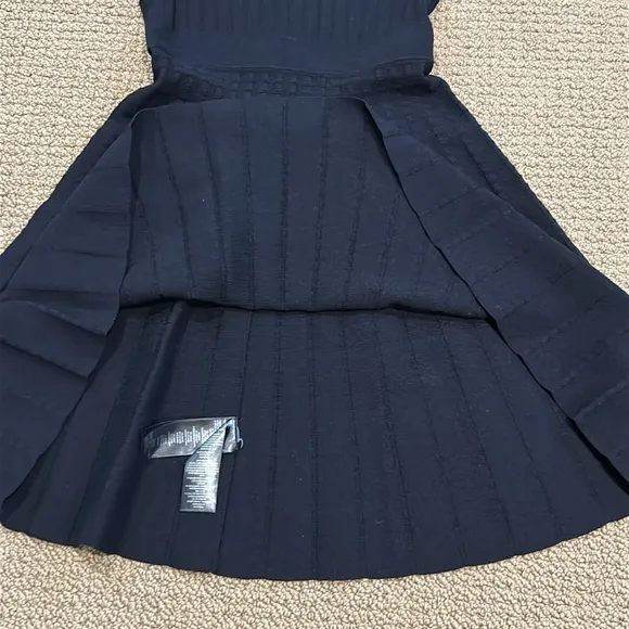 Ted Baker London Sharnn Stitch Detail Dress size 6 Black Skater Stretch