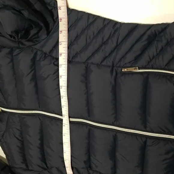 Tommy Hilfiger Featherweight Packable 90% Down Jacket in Navy