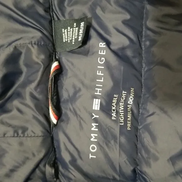 Tommy Hilfiger Featherweight Packable 90% Down Jacket in Navy