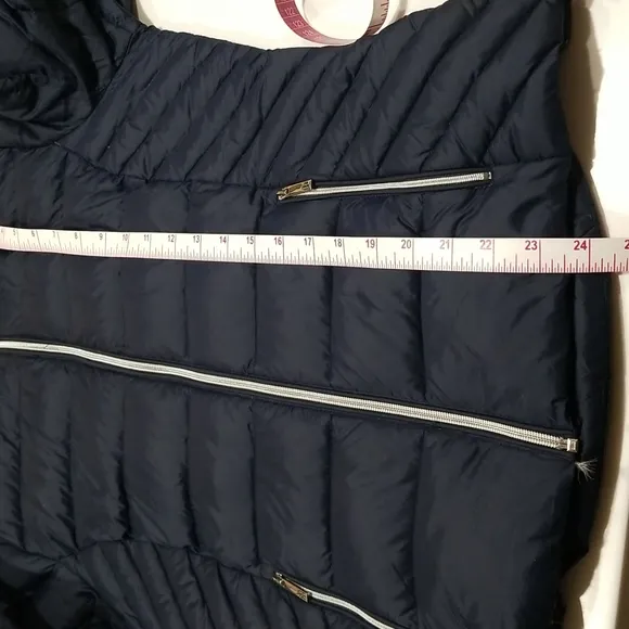 Tommy Hilfiger Featherweight Packable 90% Down Jacket in Navy