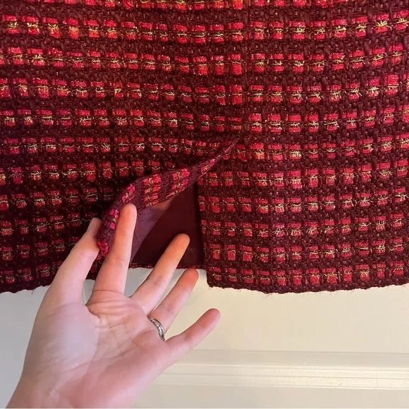Tory Burch Victory tweed skirt Red pink gold sz 10