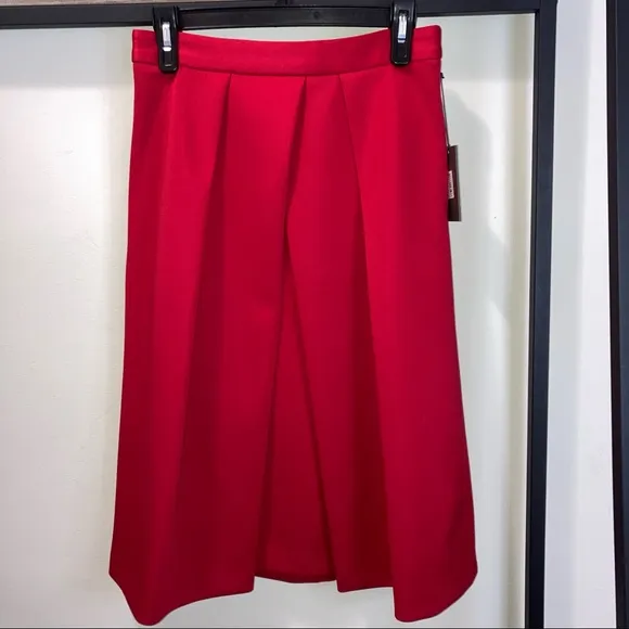 Vince Camuto Golden Era Red Pleated Midi Skirt NWT
